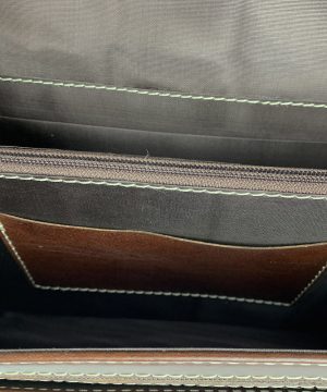 Crossbody kožená kabelka, tmavo hnedá, uzatváranie - magnet – Obrázok 9