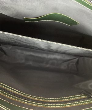 Kožená dámska kabelka SHOPPER ručne tamponovaná a tieňovaná v zelenej farbe – Obrázok 5