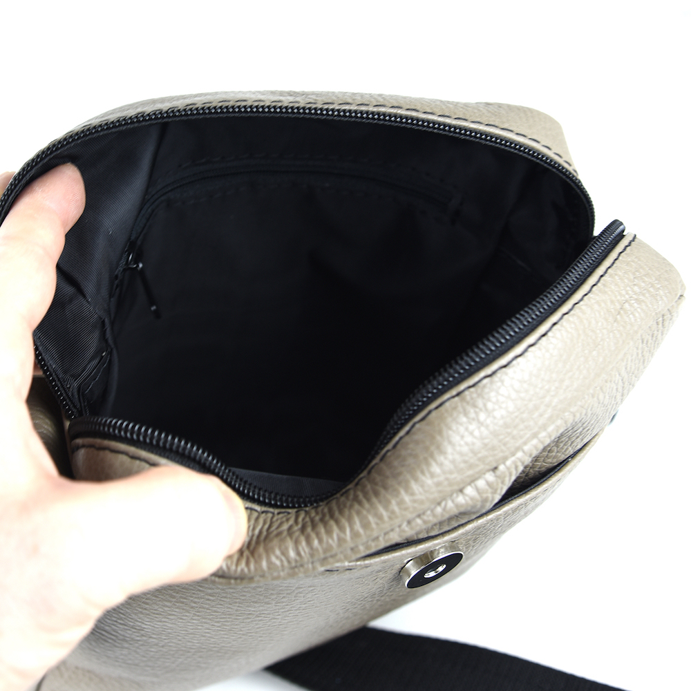 Crossbody kožená taška z pravej kože č.8365 v khaki farbe – Obrázok 11