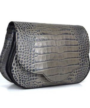 Kabelka crossbody z hovädzej kože s dezénom krokodíla v šedej farbe – Obrázok 7