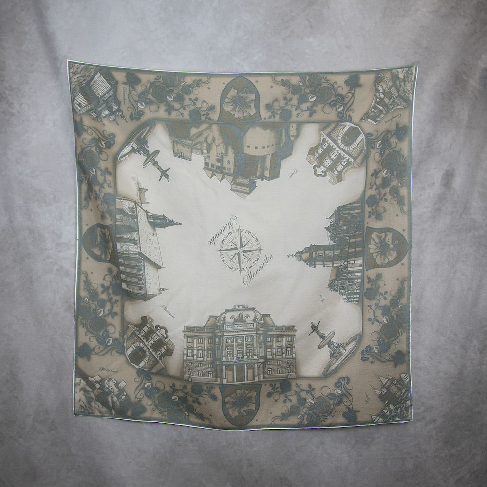 Hodvábna šatka SLOVENSKO HNEDÁ_2, 90 x 90cm, Made in SLOVAKIA – Obrázok 2