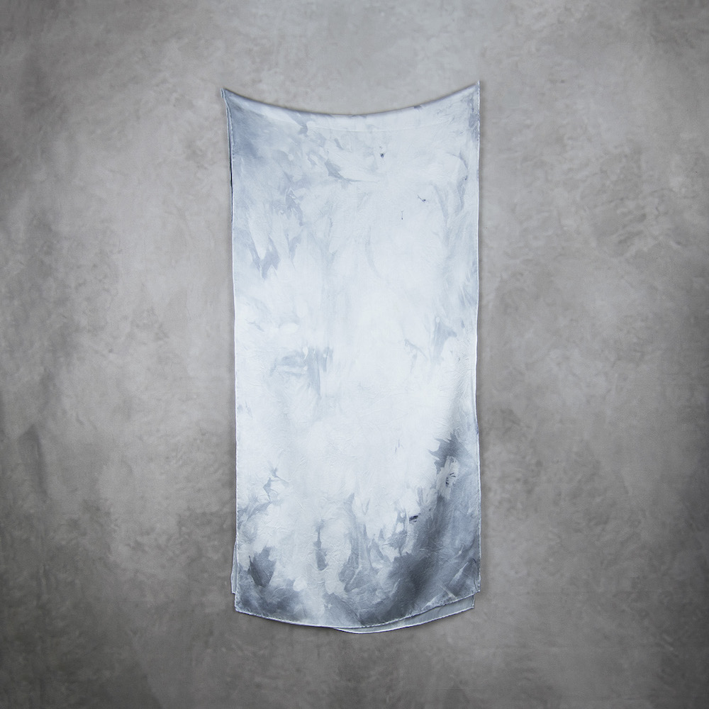 Hodvábny šál LIMITED_26, Ručná výroba na Slovensku, 175 x 45cm – Obrázok 2