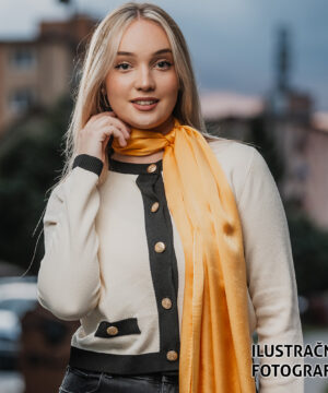 Hodvábna šatka NEÓNOVO ZELENÁ 90 x 90cm, Ručná výroba na Slovensku – Obrázok 5