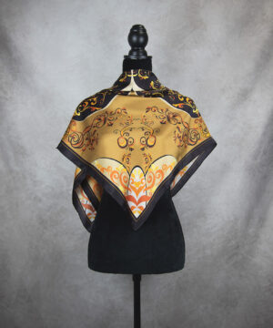 Hodvábna šatka ORNAMENT - MEDENÝ, 90 x 90cm, Vyrobené na Slovensku – Obrázok 3