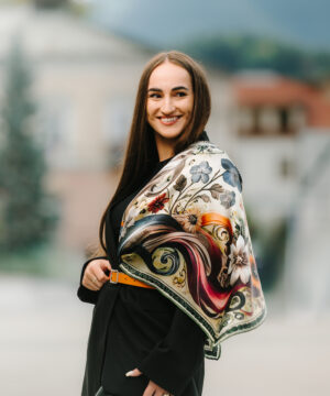 Hodvábna šatka LÚČNE KVETY - ZELENÉ, 90 x 90cm, Vyrobené na Slovensku – Obrázok 6